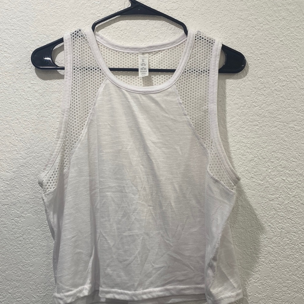 Workout Top - Picture 1 of 3